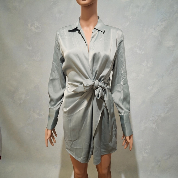 House of Harlow 1960 Dresses & Skirts - House of Harlow 1960 Gray Mini Dress